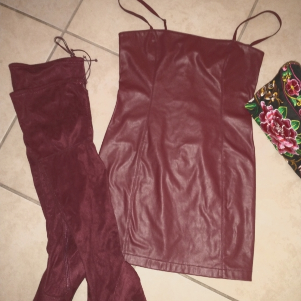 Forever 21 Dress 26* long Chest 32" Zipps Half way down back. Has some stretch. - Picture 1 of 5